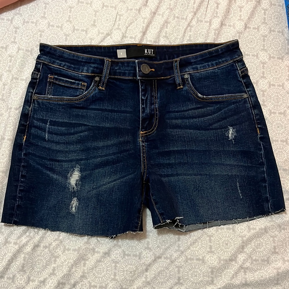 Women’s Kut from the Kloth Catherine boyfriend shorts ~ indigo ~ size 8 jeans